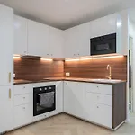 Beautiful 3 Rooms, Carre D \'Or