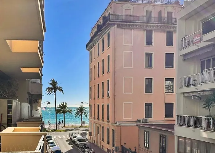 Beautiful 3 Rooms, Carre D \'Or